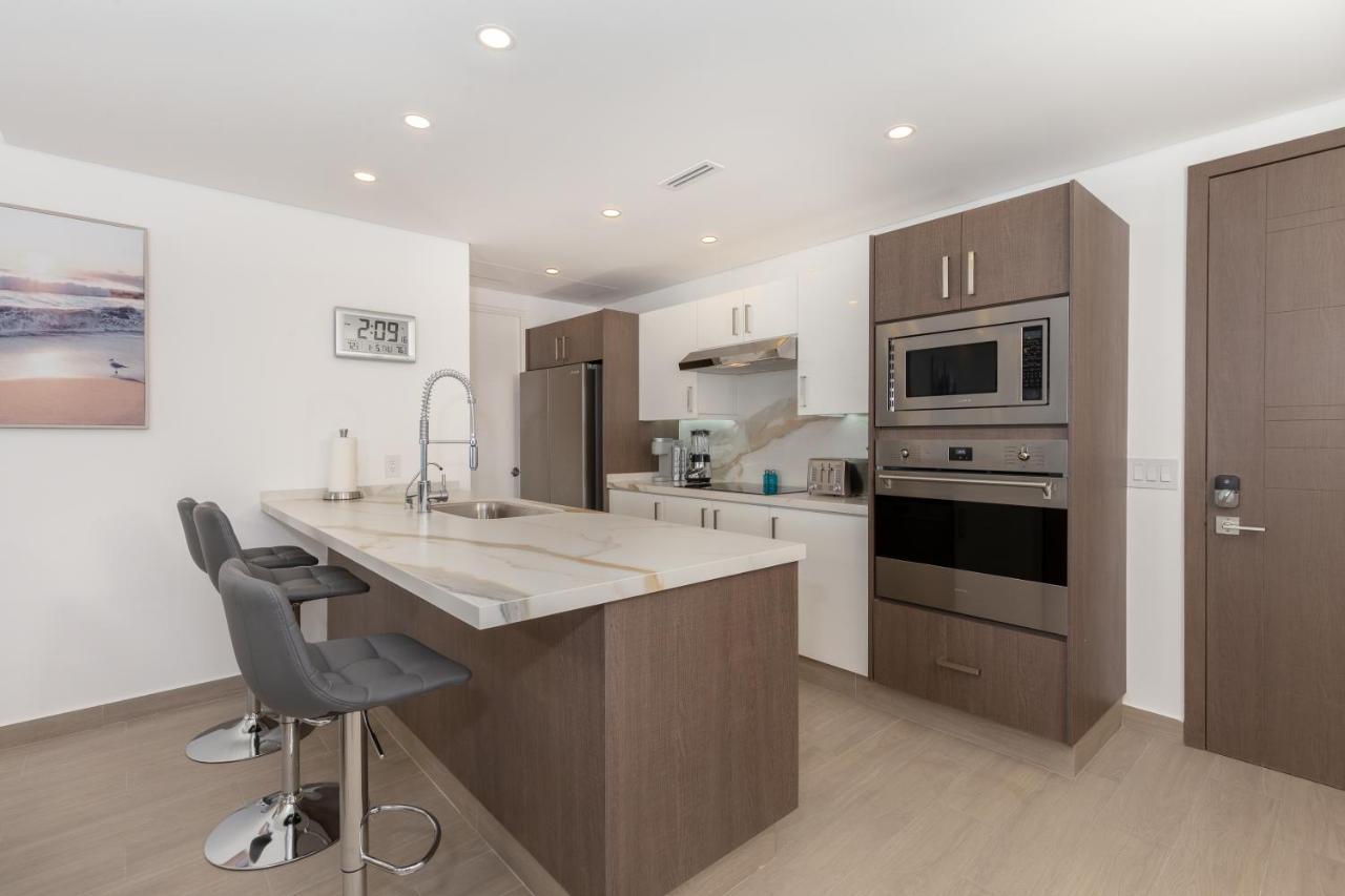 Brand New Contemporary 2 Bd Oceanfront Condo At Encantame Towers Verano E302 Playa Encanto Esterno foto